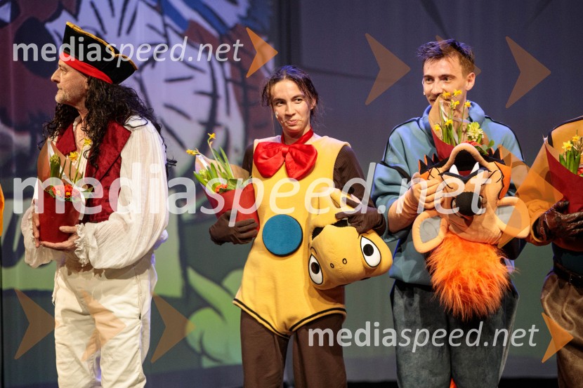  Klara Kastelec, igralka;  Jurica MarčecDogodivščine Zvitorepca, Trdonje in Lakotnika, premiera predstave v SMG Ljubljana