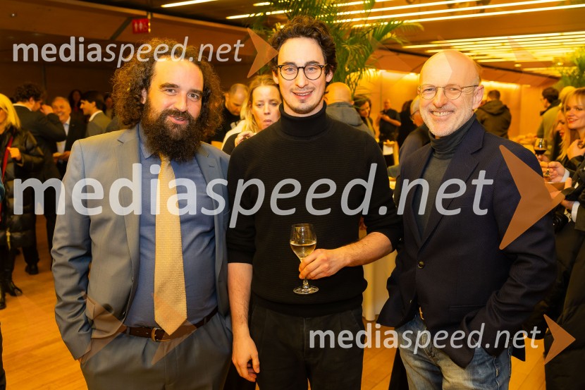   Jure Novak, generalni direktor, Cankarjev dom;  Žan Koprivnik, igralec;  Boštjan TadelIn ljubezen tudi, premiera predstave v Cankarjevem domu