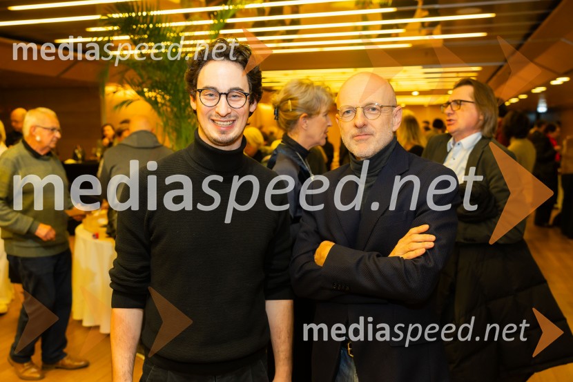  Žan Koprivnik, igralec;  Boštjan TadelIn ljubezen tudi, premiera predstave v Cankarjevem domu