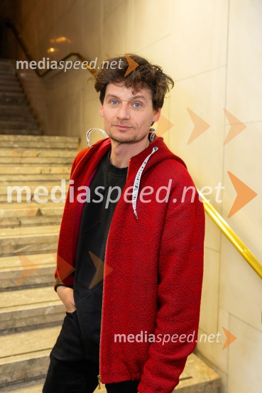  Primož Bezjak, igralec, plesalecIn ljubezen tudi, premiera predstave v Cankarjevem domu