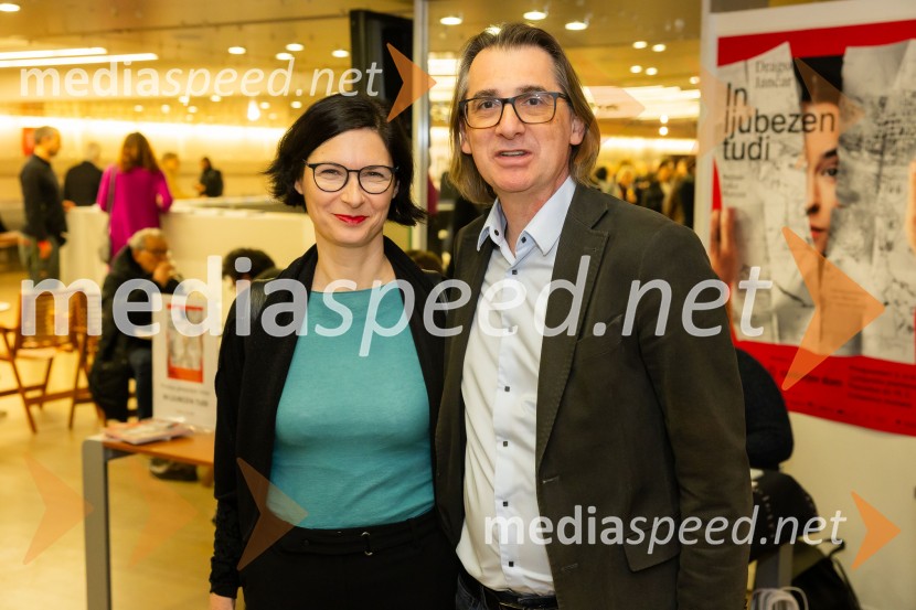  Špela Zorn, vodja programa SNG Drama Ljubljana;  Aleksandar  Popovski, režiser, umetniški direktor Drame SNG MariborIn ljubezen tudi, premiera predstave v Cankarjevem domu