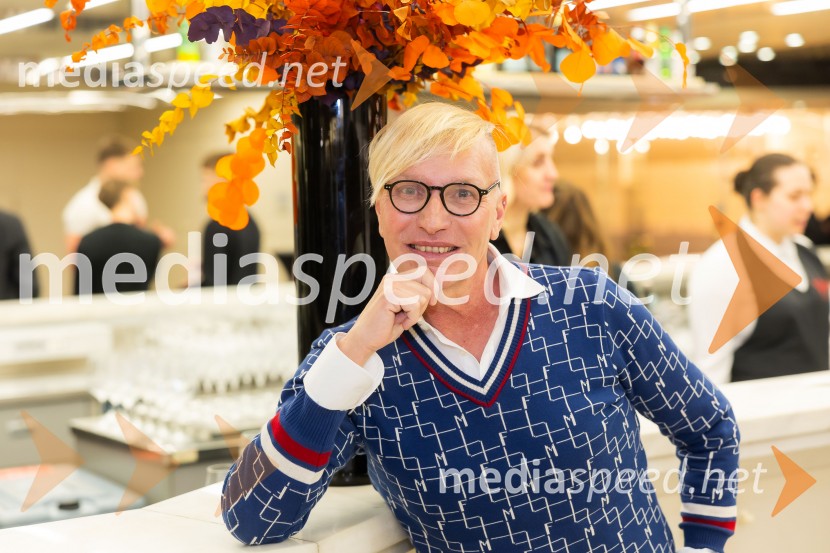   Igor  Jelen-Iggy, Hiša umetnosti IGEN CeljeIn ljubezen tudi, premiera predstave v Cankarjevem domu