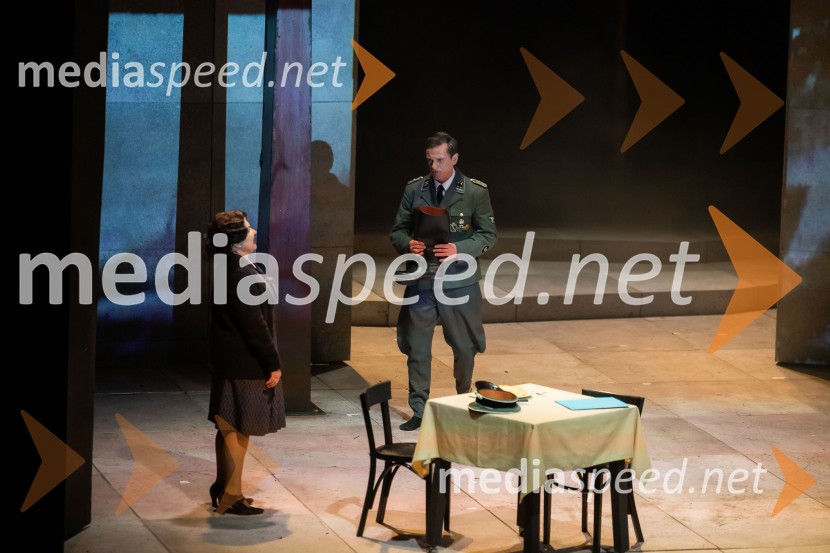  Irena Varga, igralka;  Vladimir Vlaškalić, igralecIn ljubezen tudi, premiera predstave v Cankarjevem domu