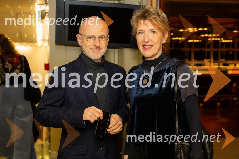  Boštjan Tadel;  Vesna Jurca Tadel, ravnateljica SNG Drama LjubljanaIn ljubezen tudi, premiera predstave v Cankarjevem domu