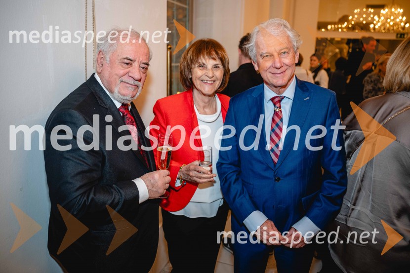  ... ;  Andreja Kračun, predsednica, Dobrodelno združenje Koraki za korakce;  prof. dr. Davorin  Kračun, ekonomist, predsednik Fiskalnega sveta, član Rotary Cluba MariborOtello, premiera Verdijeve opere v SNG Maribor