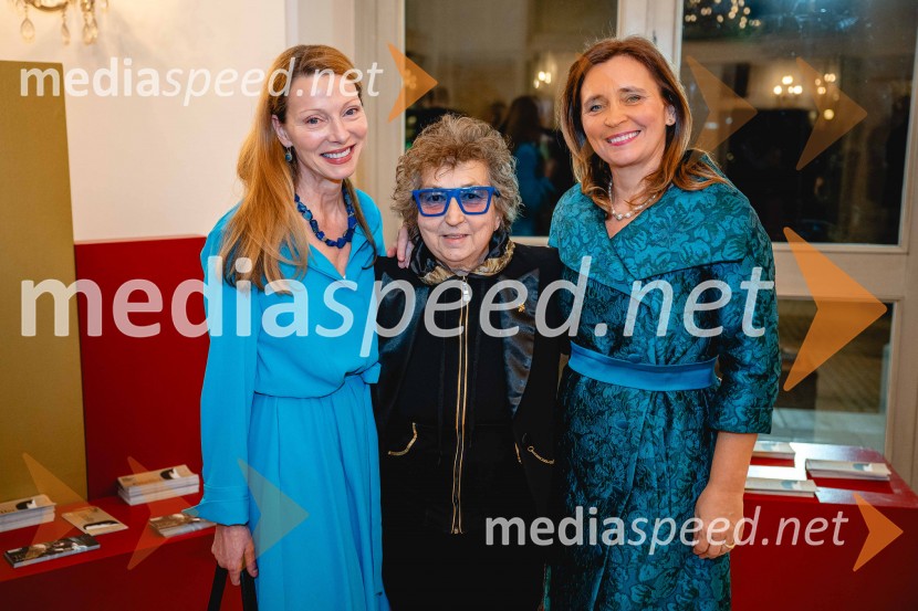  Nataša Matjašec Rošker, igralka;  Dragica Petrovič, režiserka in producentka; prof. dr. Suzana  Žilič Fišer , predstojnica Inštituta za medijske komunikacije na FERIOtello, premiera Verdijeve opere v SNG Maribor
