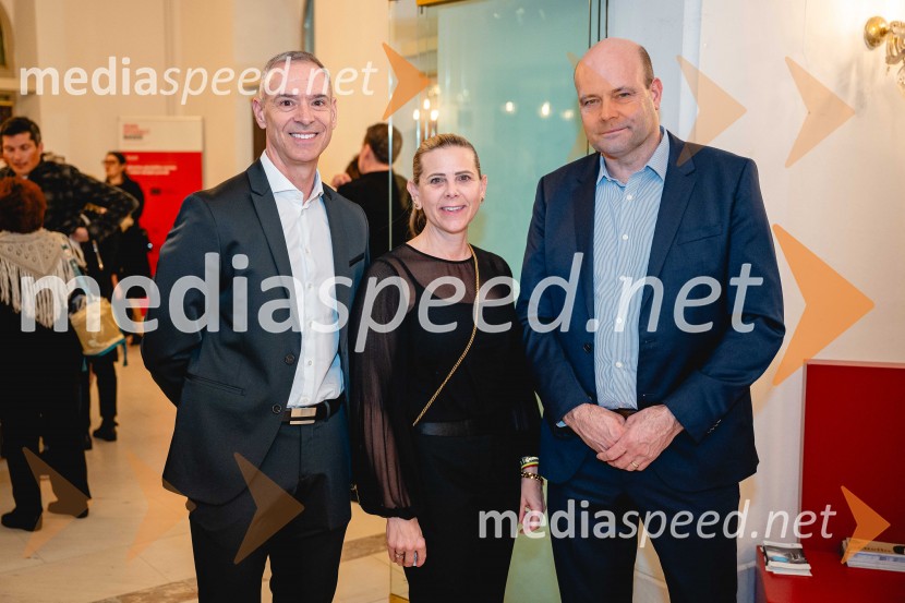  Boštjan Vilčnik, direktor, podjetje Press Clipping;  Patricia  Koren Vilčnik, marketing, Press clipping;  Jure Fišer, direktor SurovineOtello, premiera Verdijeve opere v SNG Maribor