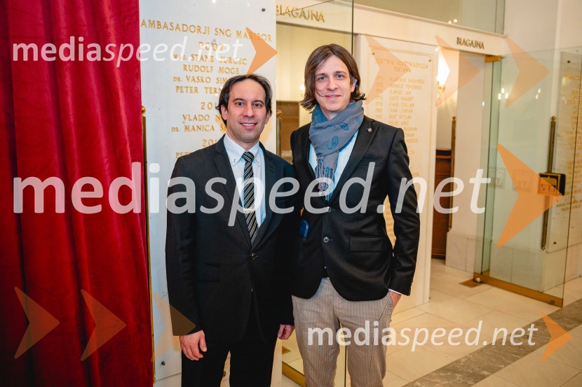  Simon Krečič, umetniški direktor Opere SNG Maribor;  ... Otello, premiera Verdijeve opere v SNG Maribor