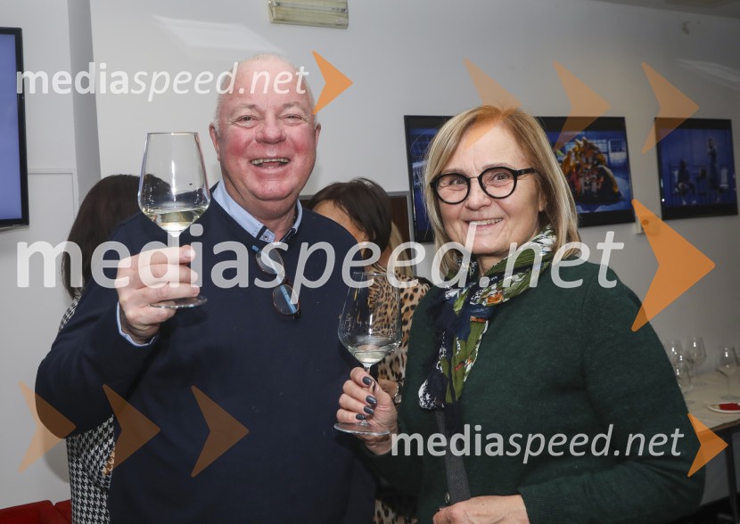  Boris Cizelj, predsednik Društva za ekonomijo znanja in profesor na DOBA in Alma Mater Europaea fakulteti;  ... Dnevi zavrženosti, premiera Gledališče Koper