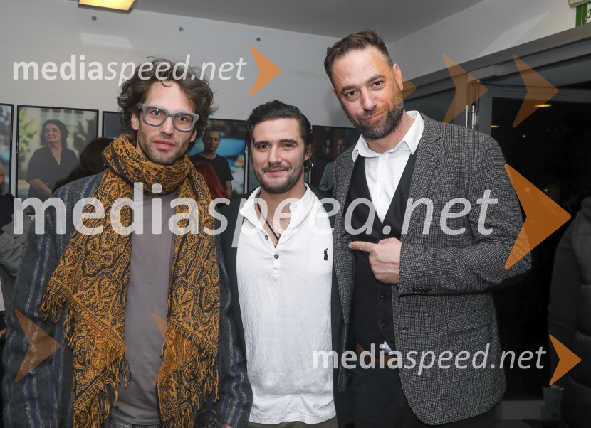  Ivan Loboda, režiser;  Blaž Popovski, igralec;  Matej Sukič, vodja za stike z javnostmi Gledališče KoperDnevi zavrženosti, premiera Gledališče Koper