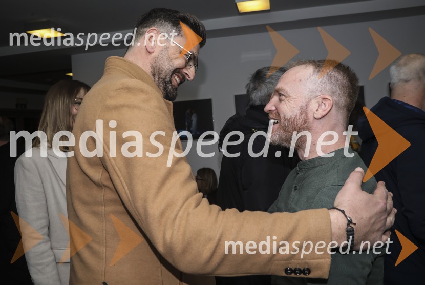  Dean Grgurica, fotograf in snemalec;  Rok  Matek, igralecDnevi zavrženosti, premiera Gledališče Koper