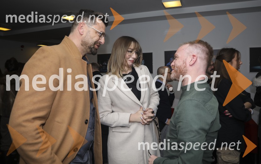  Dean Grgurica, fotograf in snemalec;  Suzana Srdić, nekdanja voditeljica Radio Capris;  Rok  Matek, igralecDnevi zavrženosti, premiera Gledališče Koper