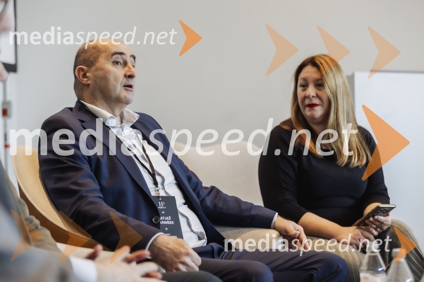  Matej  Lavrenčič, vodja projekta Merit Portfolio Tasting;  ... Prvi Merit PortfolioTasting z novinarskim srečanjem in pokušino najnovejšega letnika šampanjca Dom Perignon 2015