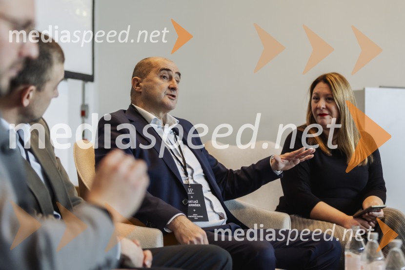  Matej  Lavrenčič, vodja projekta Merit Portfolio Tasting;  ... Prvi Merit PortfolioTasting z novinarskim srečanjem in pokušino najnovejšega letnika šampanjca Dom Perignon 2015