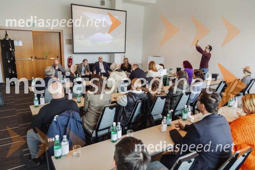 Prvi Merit PortfolioTasting z novinarskim srečanjem in pokušino najnovejšega letnika šampanjca Dom Perignon 2015