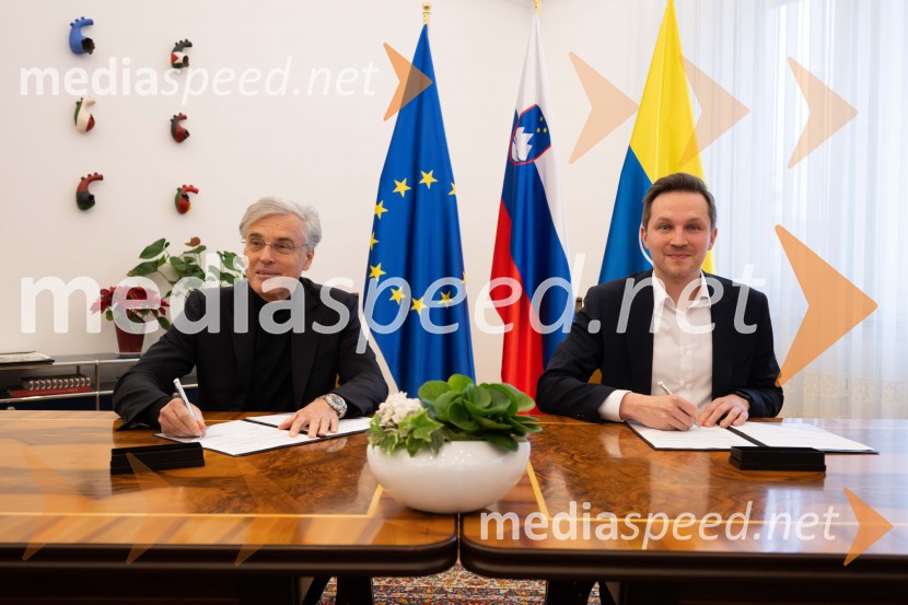  Črtomir Remec, direktor Stanovanjskega sklada;  Matija Kovač, župan, MO CeljeStanovanjski sklad RS bo v Celju gradil nova najemna stanovanja