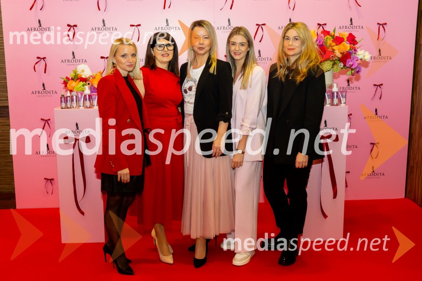  ... ;  ... ;  Martina  Dalić, predsednica uprave Podravka;  ... ;  ... Afroditina predstavitev novosti za slovenske vplivneže