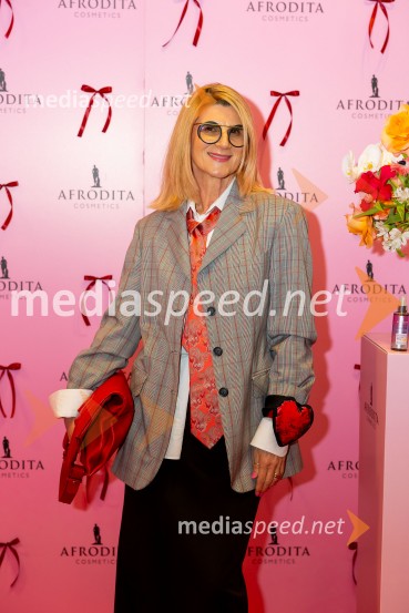  Maja Štamol Droljc, modna oblikovalkaAfroditina predstavitev novosti za slovenske vplivneže