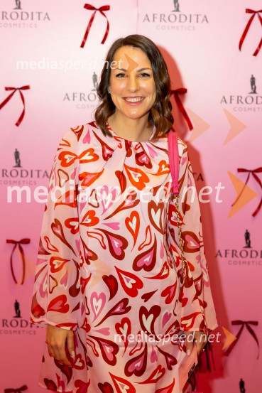  Klara ČampaAfroditina predstavitev novosti za slovenske vplivneže