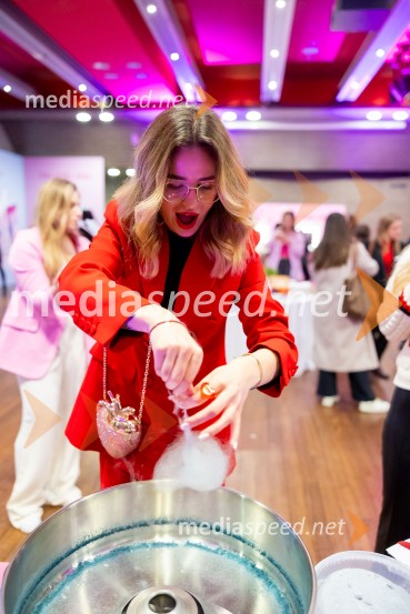  Tjaša KramaričAfroditina predstavitev novosti za slovenske vplivneže