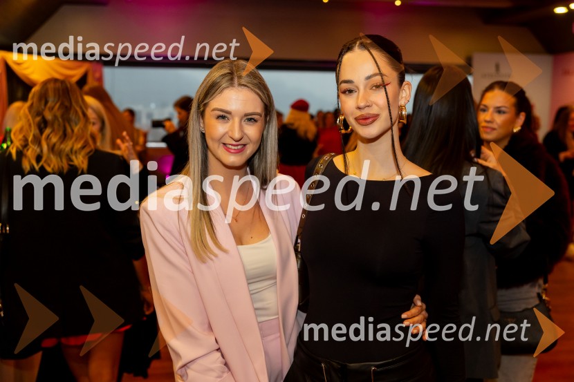  ... ;  Gaja Prestor, pevkaAfroditina predstavitev novosti za slovenske vplivneže