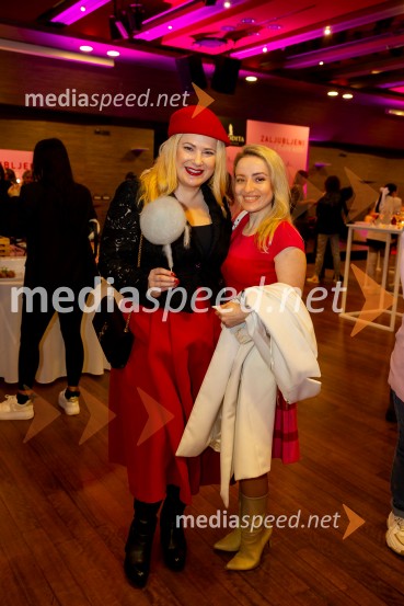  Danica Lovenjak, novinarka, voditeljica;  Ana Žontar Kristanc, kuharica, avtorica knjigAfroditina predstavitev novosti za slovenske vplivneže