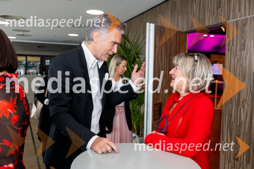  Jan Plestenjak, pevec;  Danica Zorin Mijošek,  lastnica in direktorica, Kozmetika AfroditaAfroditina predstavitev novosti za slovenske vplivneže