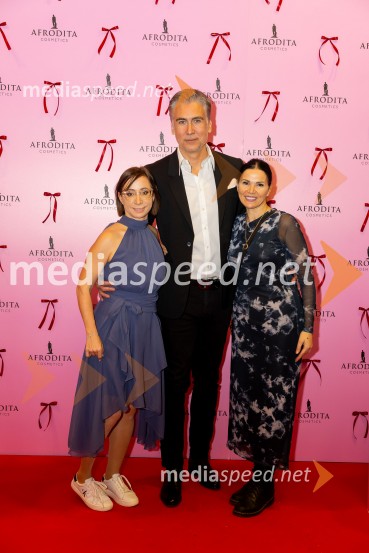  Katarina Štular;  Jan Plestenjak, pevec;  Marija Marđonović, Agencija The EventsAfroditina predstavitev novosti za slovenske vplivneže