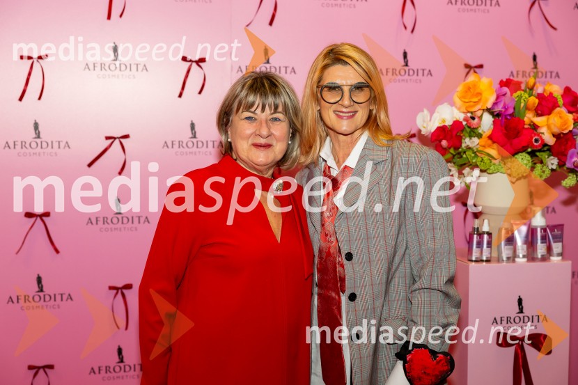  Danica Zorin Mijošek,  lastnica in direktorica, Kozmetika Afrodita;  Maja Štamol Droljc, modna oblikovalkaAfroditina predstavitev novosti za slovenske vplivneže