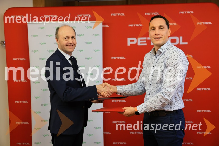  Roman Bernard, direktor NGEN;  Marko Ninčević, član uprave PetrolaPetrol in NGEN sklenila strateško partnerstvo za napredne energetske rešitve