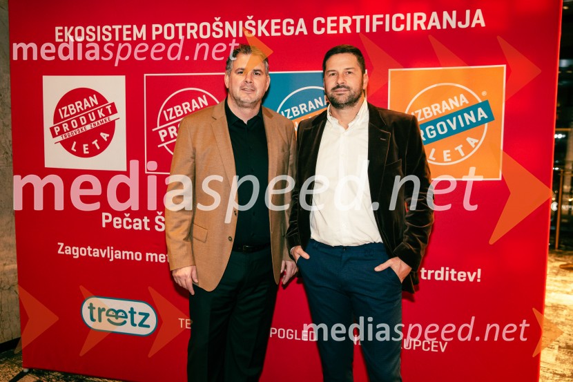  Gregor  Dolenc, direktor podjetja POY Adria;  ... Izbran produkt leta 2025, podelitev priznanj