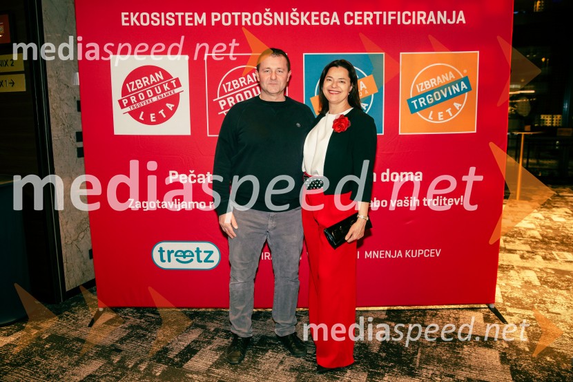  Dušan Mulej;  Nastja Mulej, certificirana trenerka de Bonovih metodIzbran produkt leta 2025, podelitev priznanj