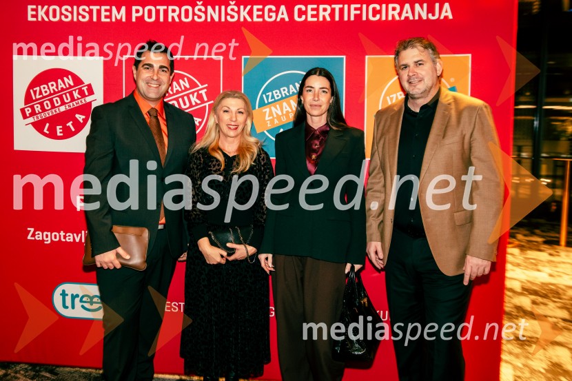  Jure  Kumljanc, specialist za digitalni marketing in dogodke, Eurospin eko d.o.o.;  Tamara Slapar, Medialog, direktorica;  Natalija Pagon, vodja marketinga Eurospin Eko;  Gregor Gorenc, direktor, Produkt letaIzbran produkt leta 2025, podelitev priznanj