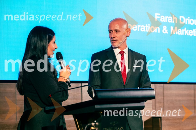  Farah  Driouich, strokovnjakinja digitalnega marketinga;  Peter Poles, televizijski voditeljIzbran produkt leta 2025, podelitev priznanj