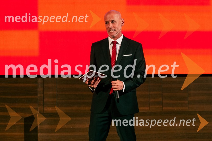  Peter Poles, televizijski voditeljIzbran produkt leta 2025, podelitev priznanj