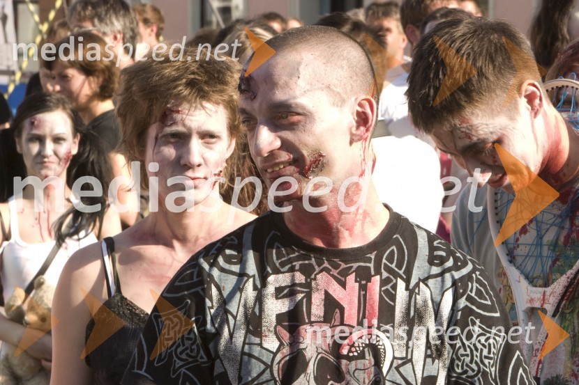 Zombie walk na Grossmannovem festivaluGrossmannov festival filma in vina, zaključek