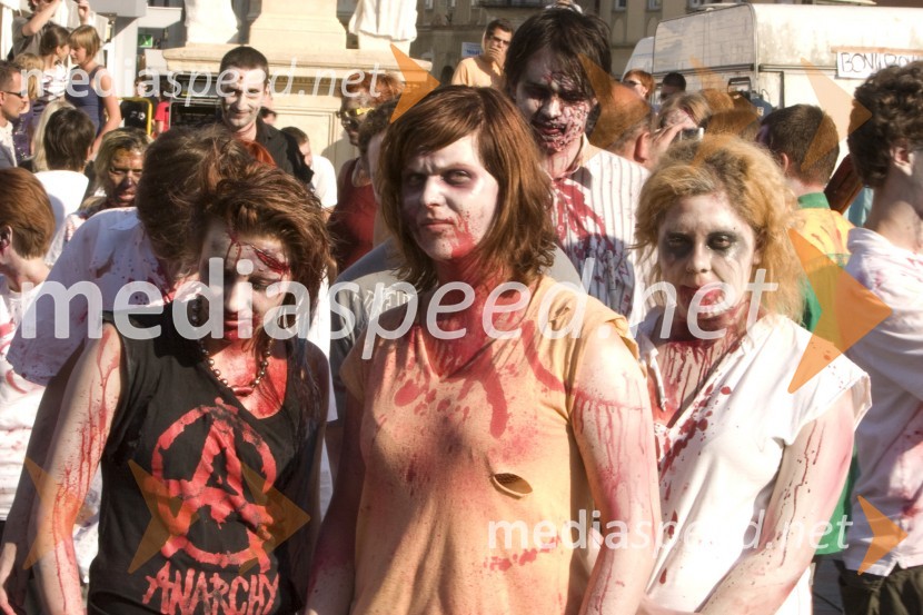 Zombie walk na Grossmannovem festivaluGrossmannov festival filma in vina, zaključek