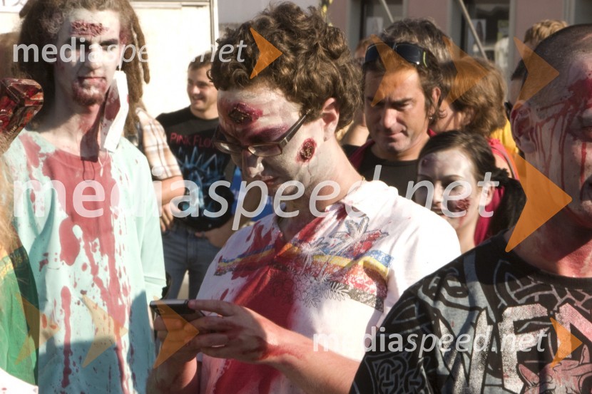 Zombie walk na Grossmannovem festivaluGrossmannov festival filma in vina, zaključek