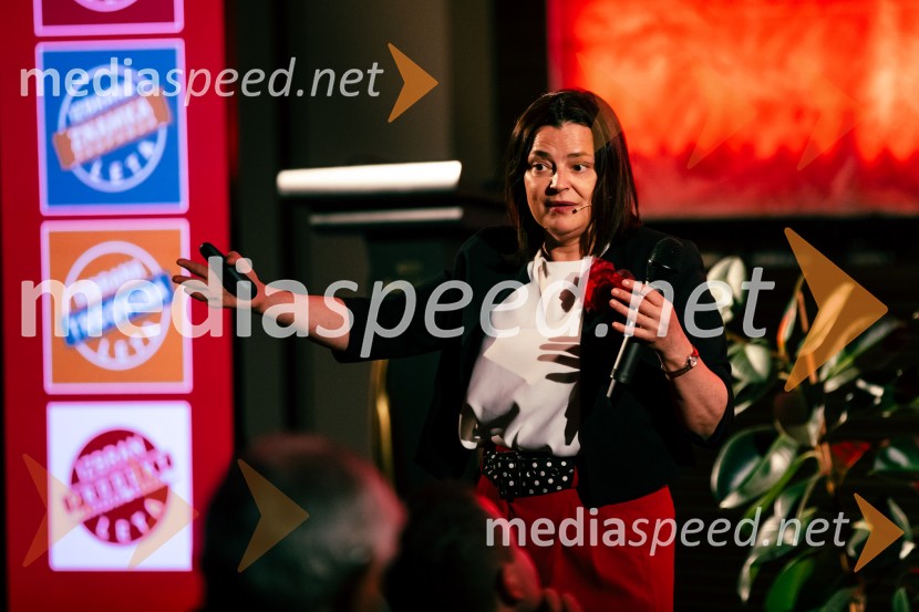  Nastja Mulej, certificirana trenerka de Bonovih metodIzbran produkt leta 2025, podelitev priznanj