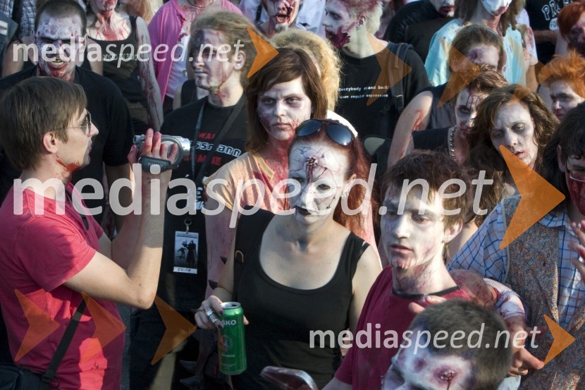 Zombie walk na Grossmannovem festivaluGrossmannov festival filma in vina, zaključek