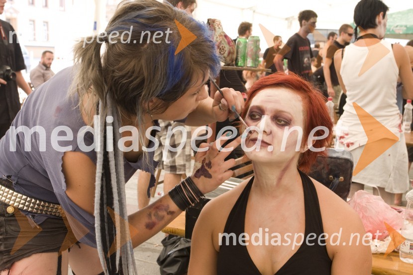 Zombie walk na Grossmannovem festivaluGrossmannov festival filma in vina, zaključek