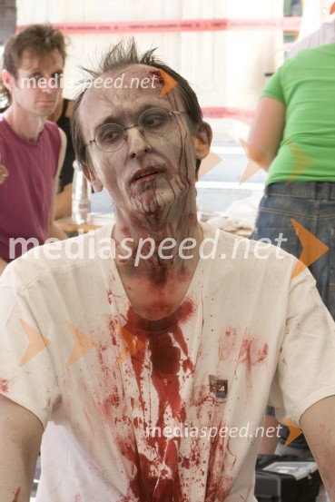 Zombie walk na Grossmannovem festivaluGrossmannov festival filma in vina, zaključek