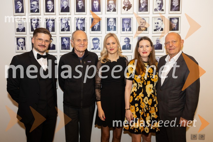  Matija Urankar, Odvetniška pisarna Senica & partnerji, d.o.o; prof. dr. Janez Kranjc, pravnik;  Katarina Mervič, Odvetniška pisarna Senica & partnerji, d.o.o;  Maruša Senica, Odvetniška pisarna Senica & partnerji, d.o.o;  Miro Senica, odvetnikSrečanje Alumni kluba Fundacije Parus 2025