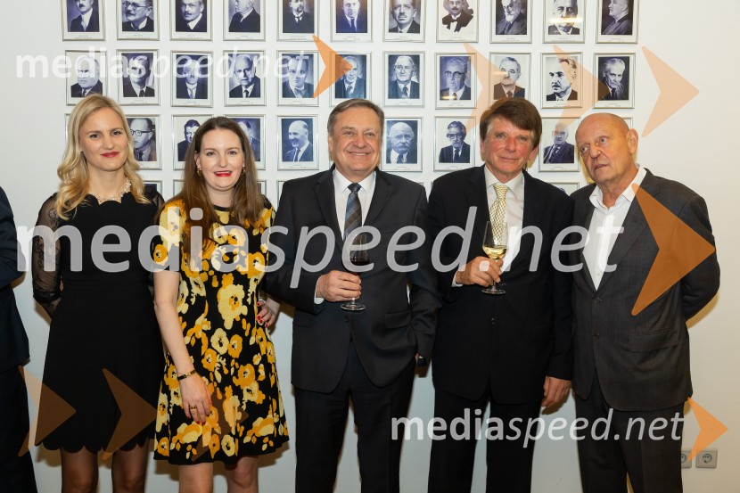  Katarina Mervič, Odvetniška pisarna Senica & partnerji, d.o.o;  Maruša Senica, Odvetniška pisarna Senica & partnerji, d.o.o;  Zoran Janković, župan, Mestna občina Ljubljana;  Peter Grašek, član uprave Fundacije Parus;  Miro Senica, odvetnikSrečanje Alumni kluba Fundacije Parus 2025