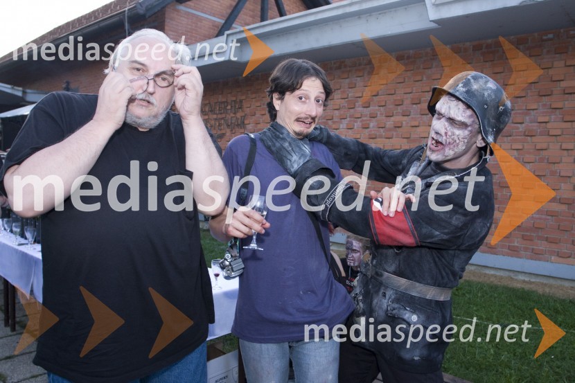 Slobodan Šijan, srbski režiser,  Miroslav Lakobrija, masker in Tomaž Horvar, programski direktor festivalaGrossmannov festival filma in vina, zaključek