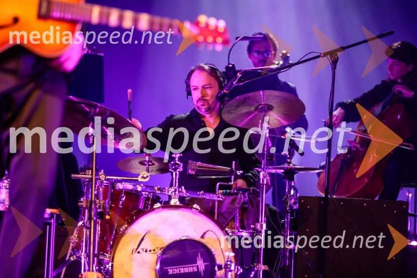  Aleksandar Pešut, Schatzi, glasbeni producentMagnifico koncert