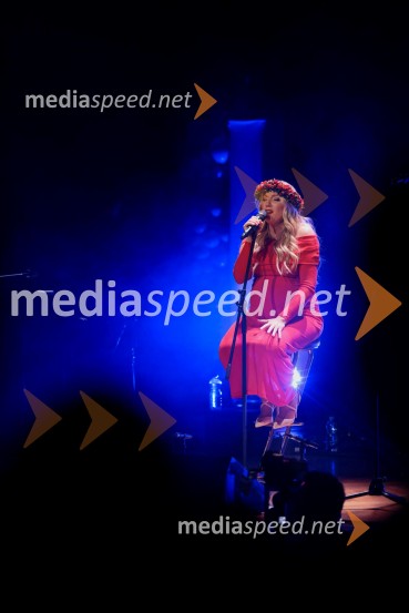  Tjaša Hrovat Steklasa, pevkaUroš in Tjaša Steklasa zaključila turnejo Babyshower