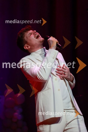  Uroš Steklasa, glasbenikUroš in Tjaša Steklasa zaključila turnejo Babyshower