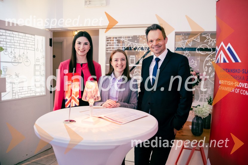  Tara Pleško, Britansko-slovenska gospodarska zbornica;  Špela Drobnič Rener, Britansko-slovenska gospodarska zbornica;  Žiga Flšer, Britansko-slovenska gospodarska zbornicaČaj z razlogom: Reševanje kadrovske sestavljanke v Sloveniji