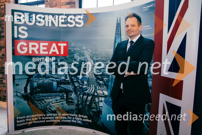  Žiga FIšer, Britansko-slovenska gospodarska zbornicaČaj z razlogom: Reševanje kadrovske sestavljanke v Sloveniji